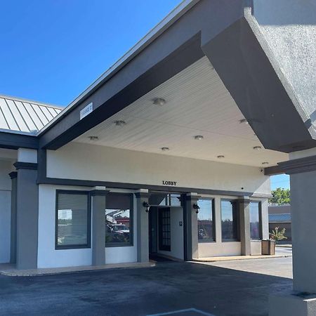 Motel 6 Opelika Al Exterior foto