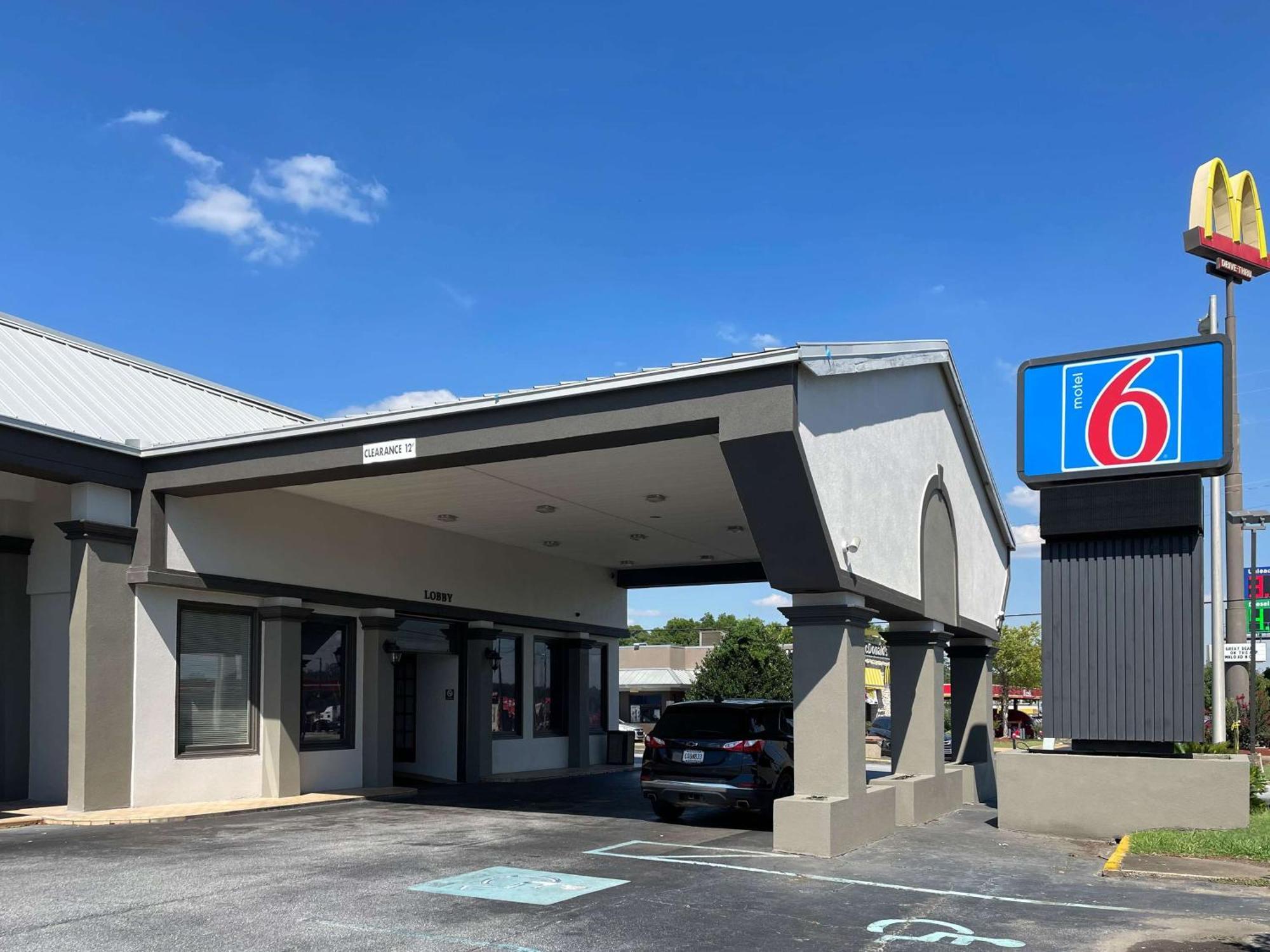 Motel 6 Opelika Al Exterior foto